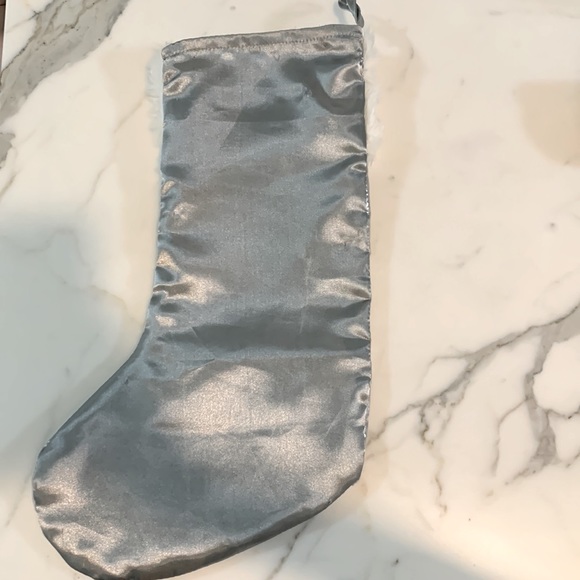 Silver Stocking with White Fur - Picture 5 of 5